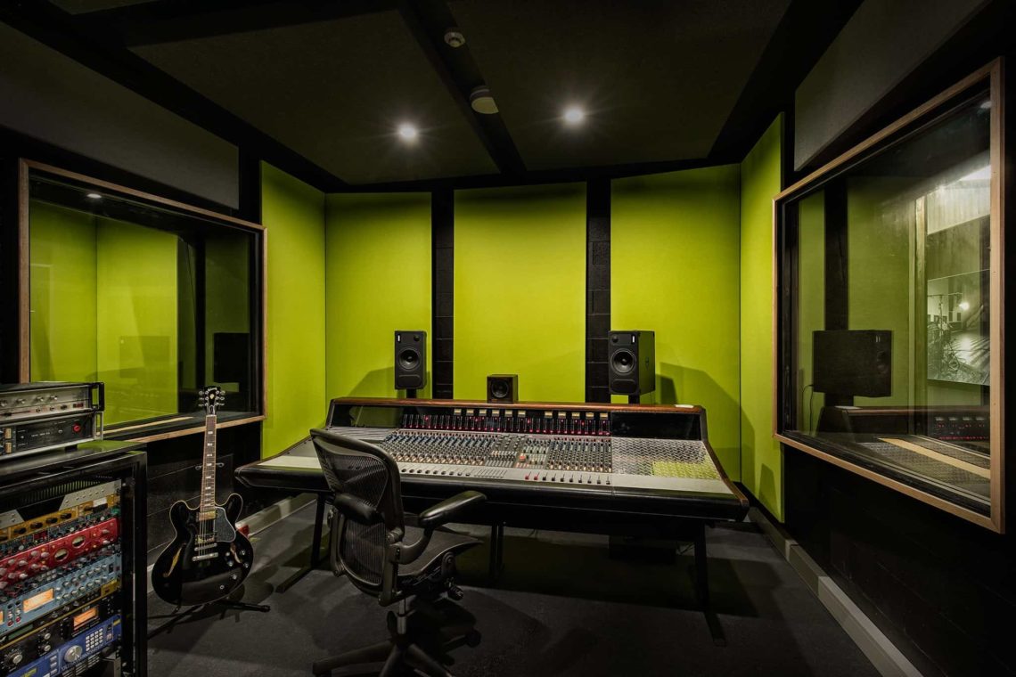 sydney recording studio: Studio 4 at Studios 301