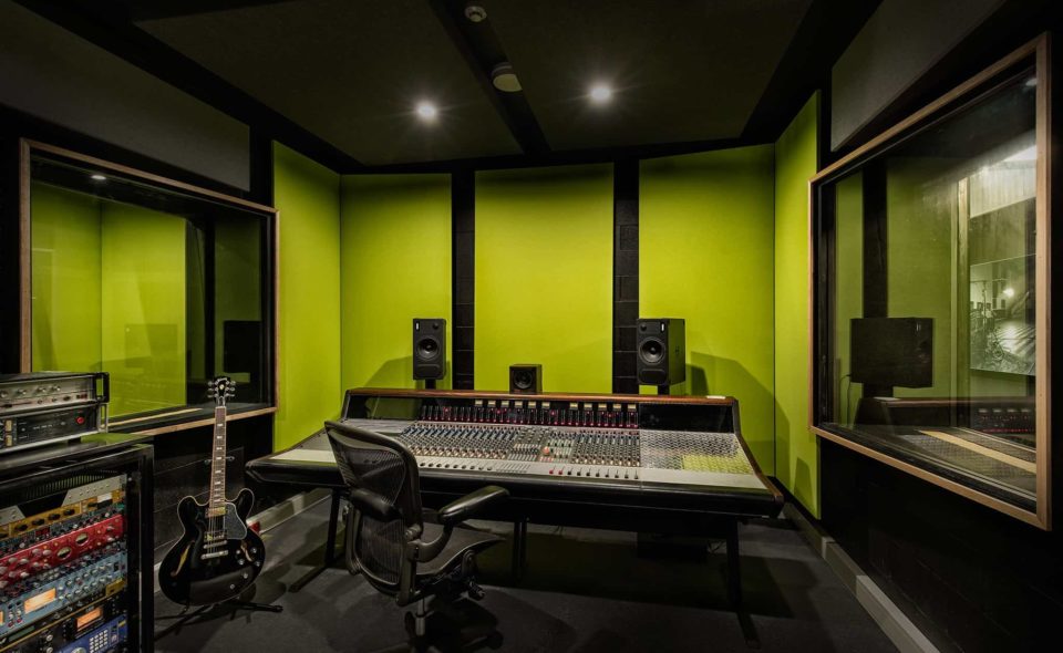sydney recording studio: Studio 4 at Studios 301
