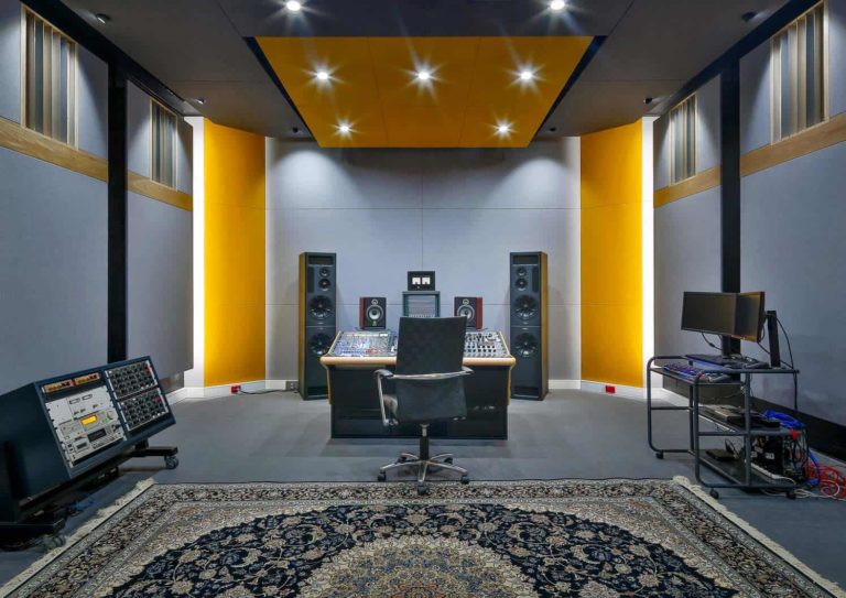 Studio 11 - Mastering Suite