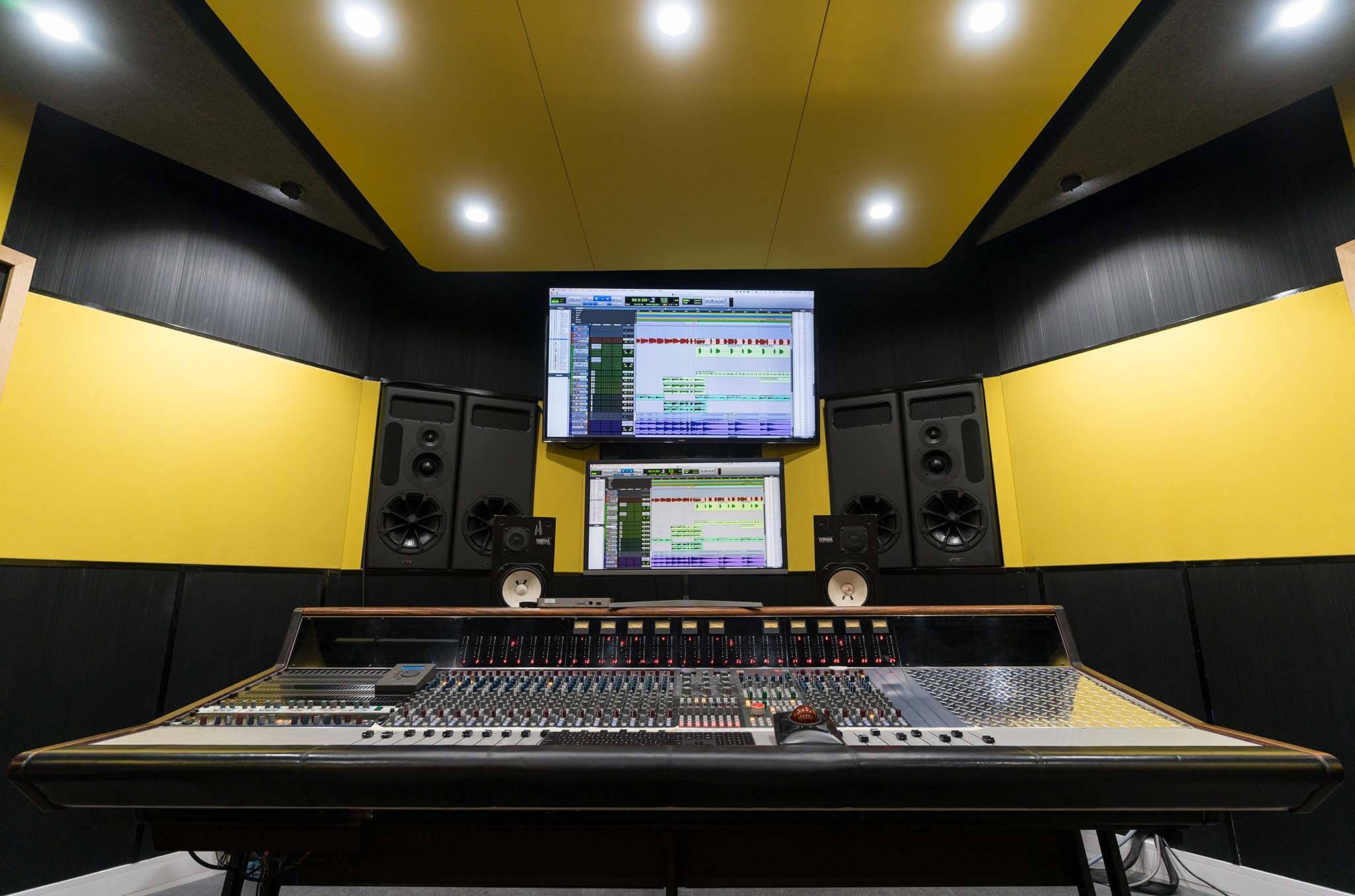 Small Recording And Mixing Studio Studio 3 In Sydney Studios 301